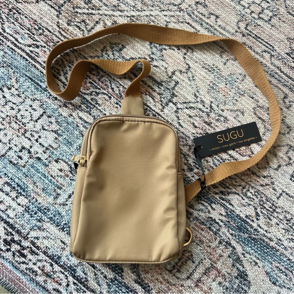 NWT SUGU Milan New York Los Angeles Sling Tan Crossbody Bag Unisex Chest Bag